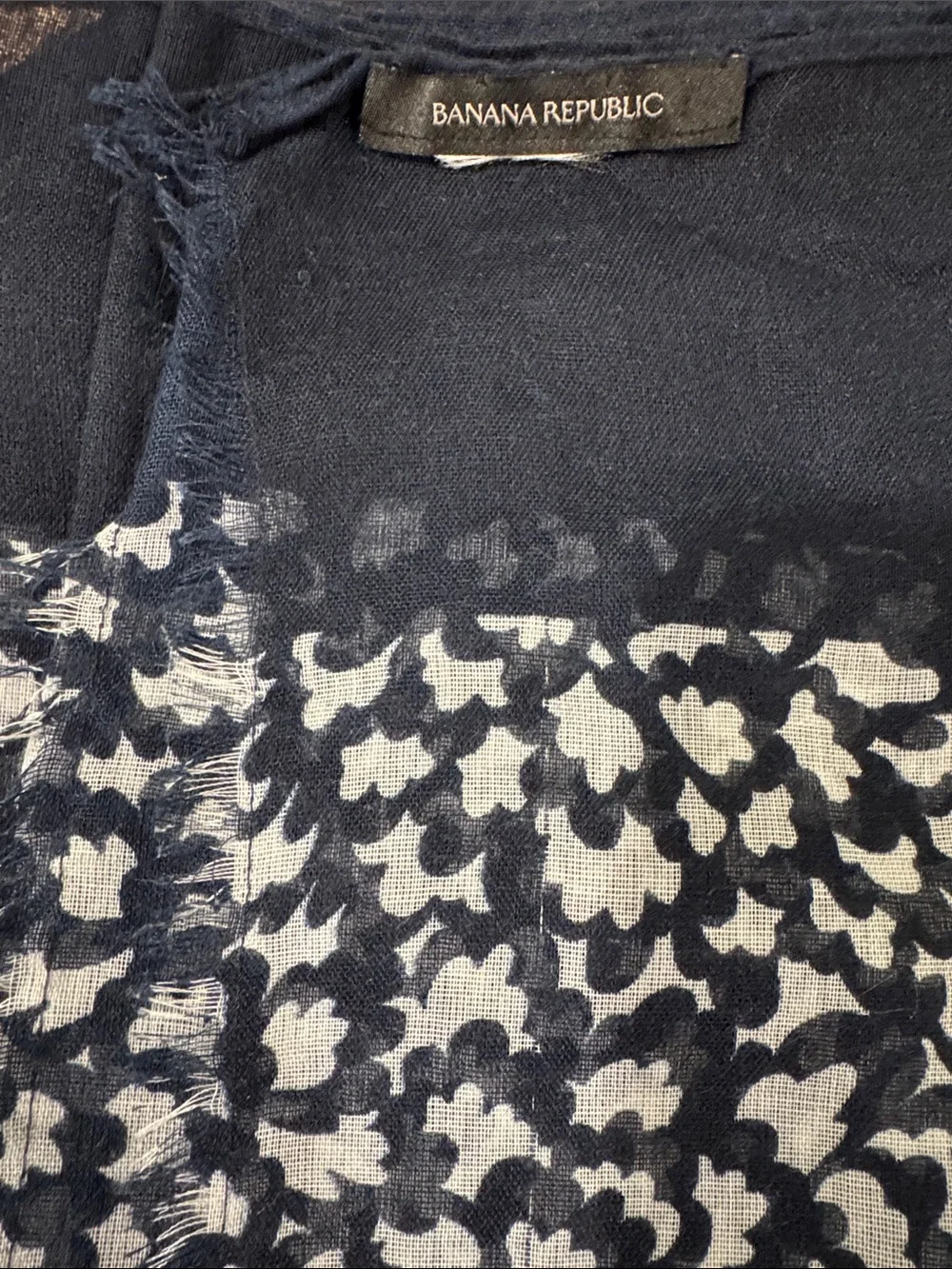 Banana Republic Navy and White Patterned Lightweight Scarf